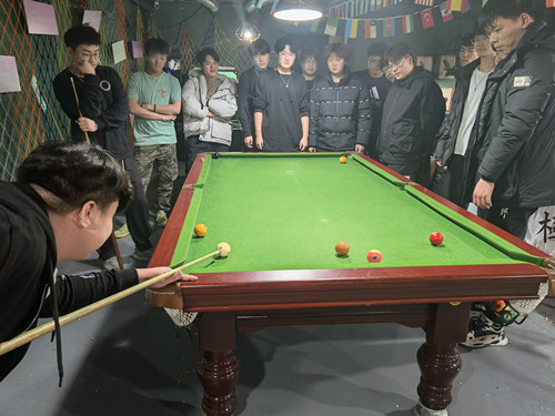 台球比赛图1_副本.jpg